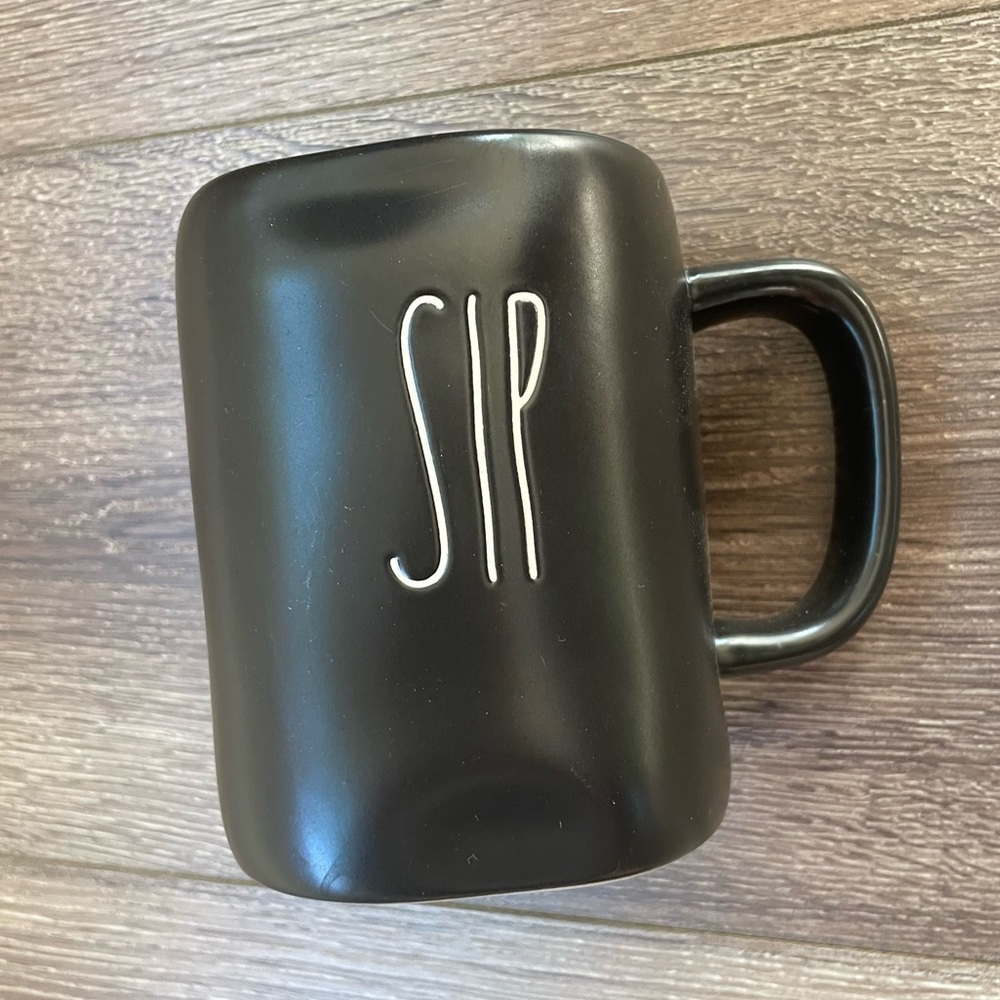 Rae Dunn “SIP” Mug